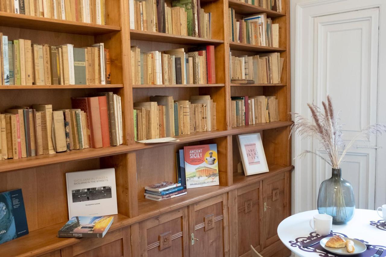 Sognalibro Bed And Books Bed & Breakfast Ragusa Dış mekan fotoğraf