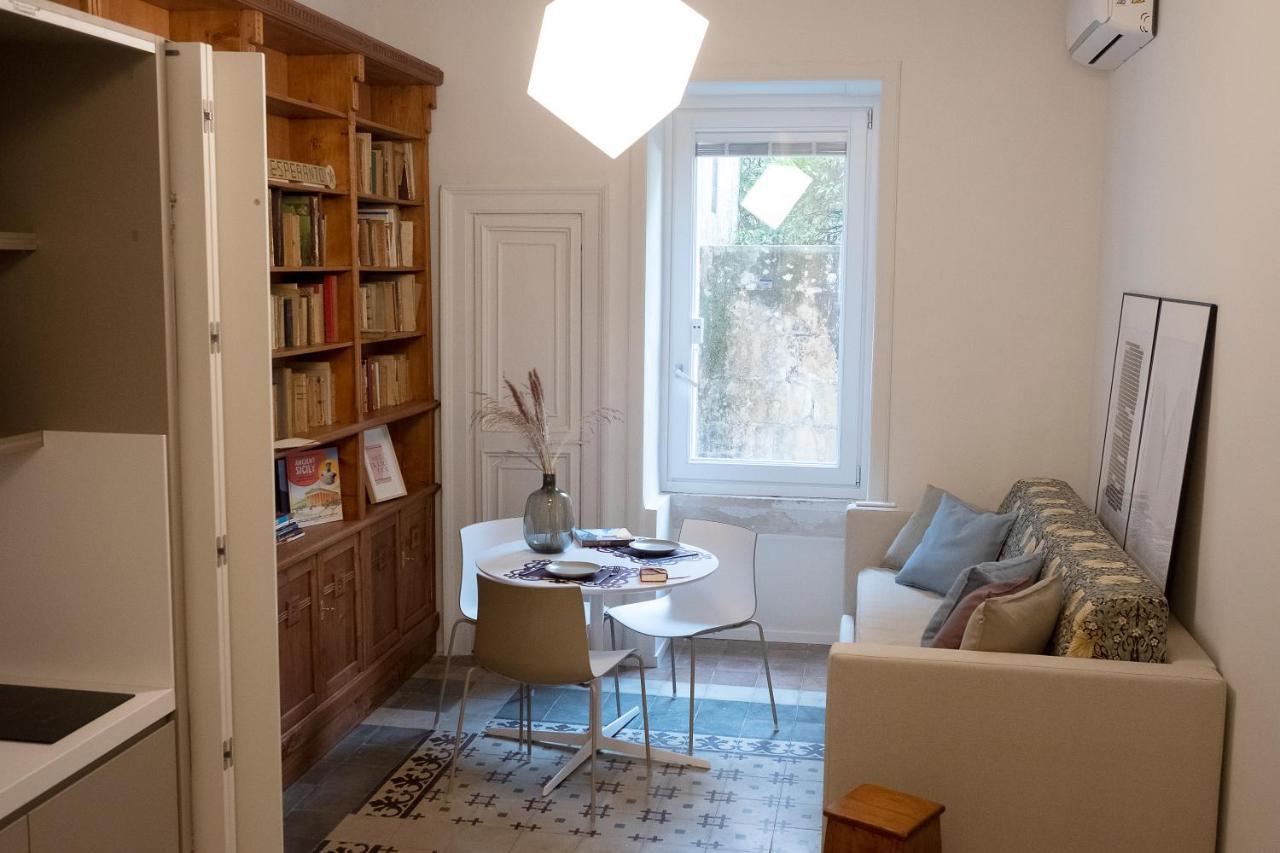 Sognalibro Bed And Books Bed & Breakfast Ragusa Dış mekan fotoğraf